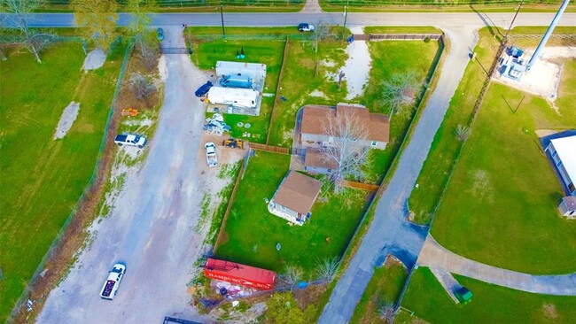 Building Photo - 6418 Treaschwig Rd