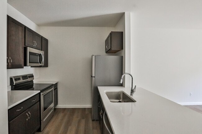 Foto del edificio - Pine Lane Apartments