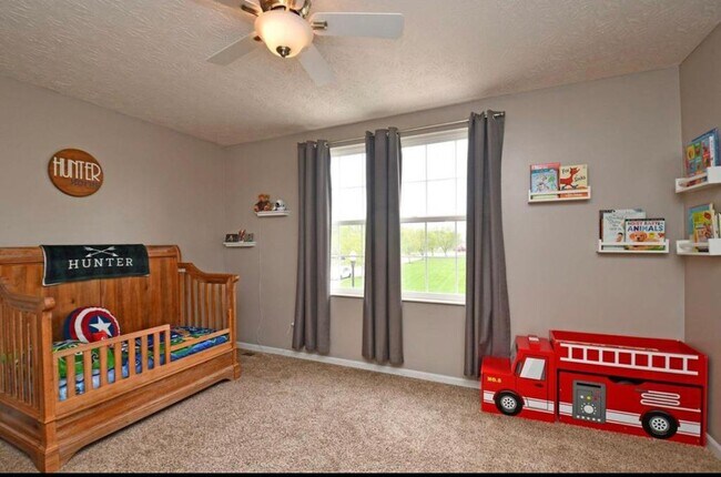 Building Photo - 7438 Heaton Cir