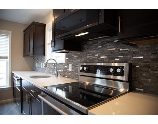 Building Photo - 98 Poplar St