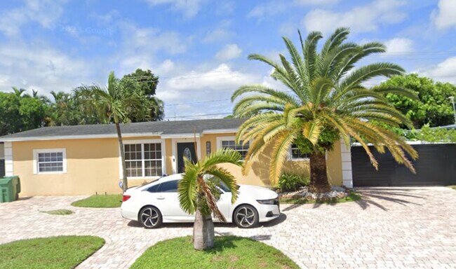 Front of House 2 - 5441 NW 180th Ter
