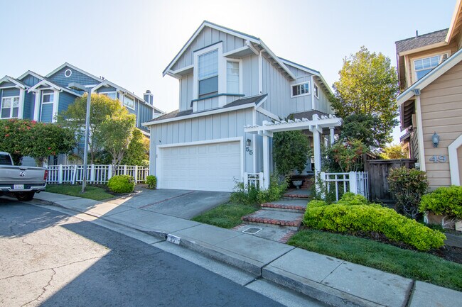 Building Photo - 55 Cliff Walk Dr