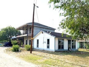 Building Photo - 11 Moorefield Rd