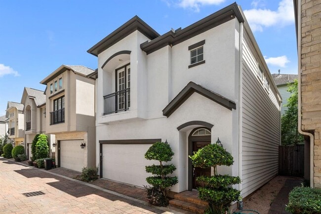 Foto del edificio - 2743 Sherwin St