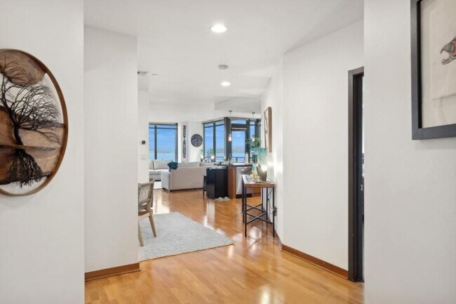 Foto del edificio - 2 bedroom in Seattle WA 98121