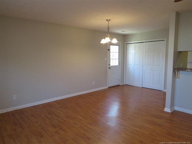 Building Photo - 7213 Reedy Creek Dr