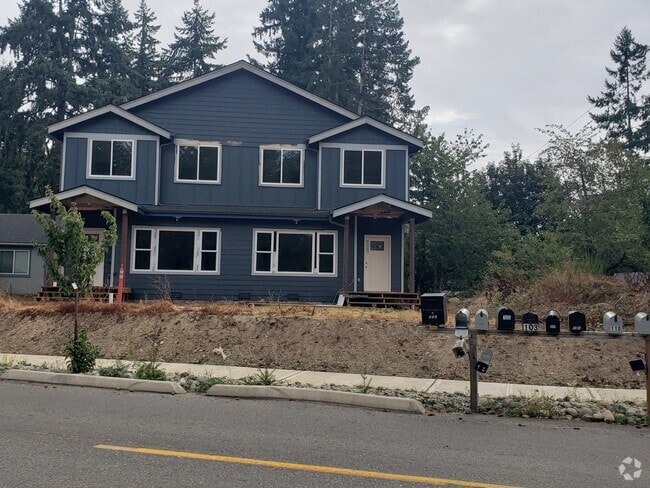 Building Photo - 2321 Sidney Ave