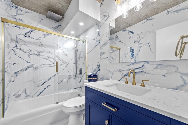 Foto del edificio - 1200 Hibiscus Ave