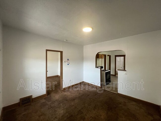 Foto del edificio - 3611 E 116th St