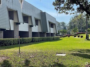 Building Photo - 36750 US-19