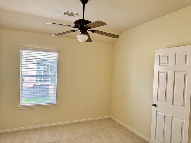 Building Photo - 2607 Sun Cove Ln