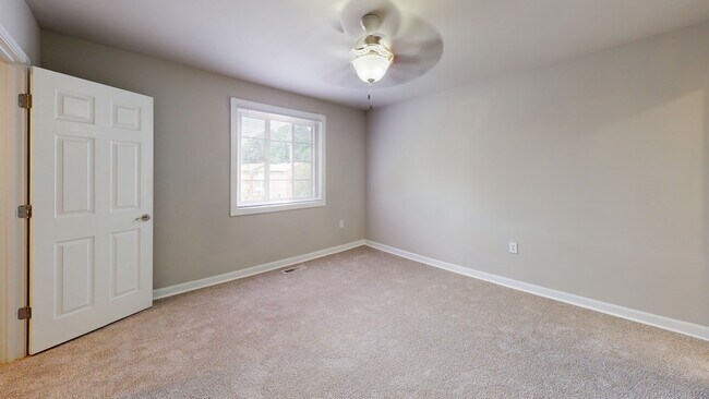 Interior Photo - Arbor Park of Alexandria