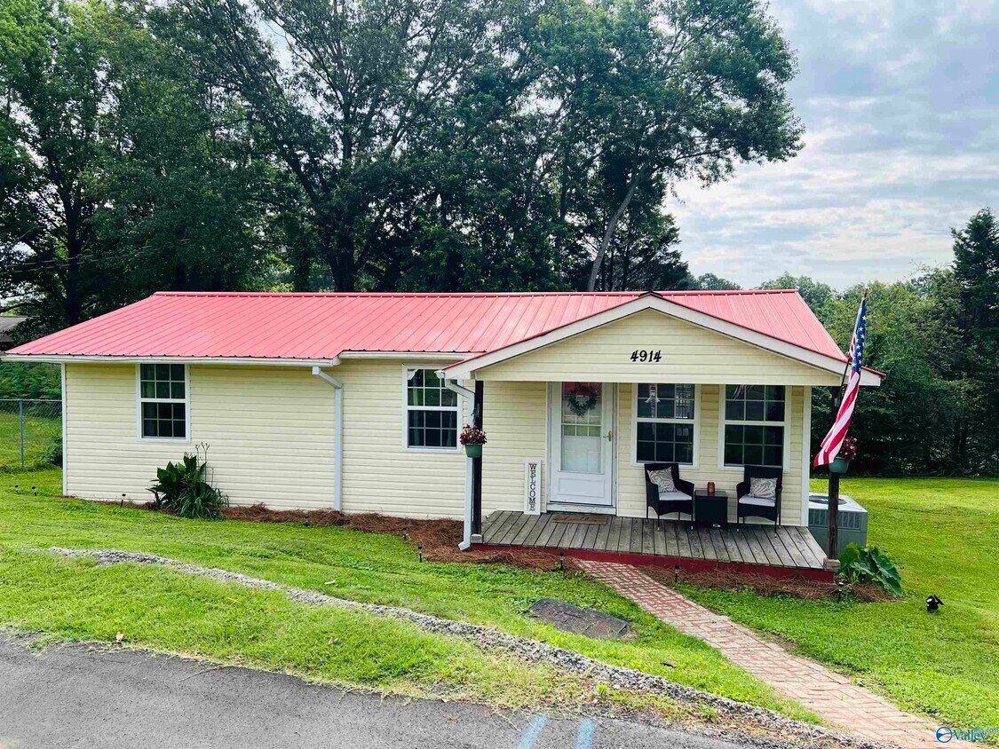 Foto principal - 4914 Gilley St