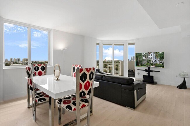 Foto del edificio - 1621 Bay Rd