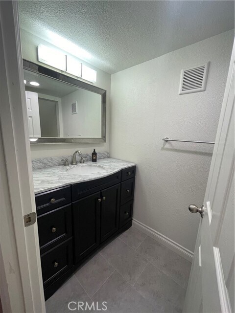 Building Photo - 12563 Wedgwood Cir