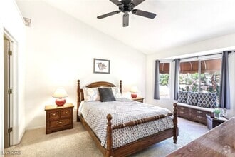 Building Photo - 3013 Sungold Dr