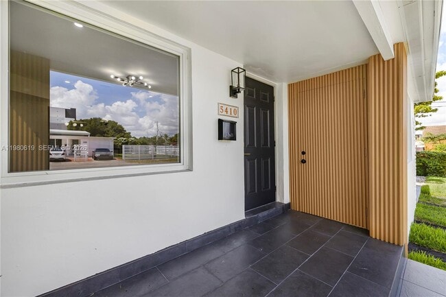 Foto del edificio - 5410 SW 2nd St