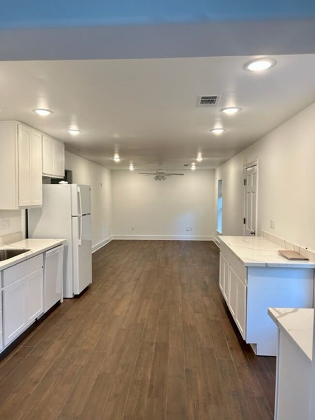 Foto del edificio - 1018 W 25th Ave