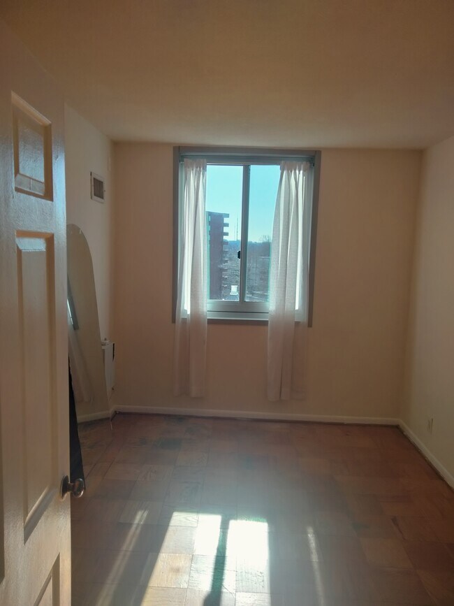 Bedroom 2 - 4601 N Park Ave