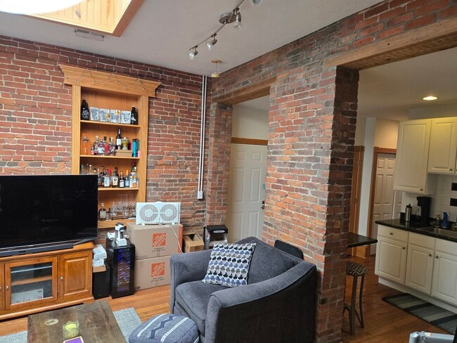 Building Photo - 4738 Lorain Ave