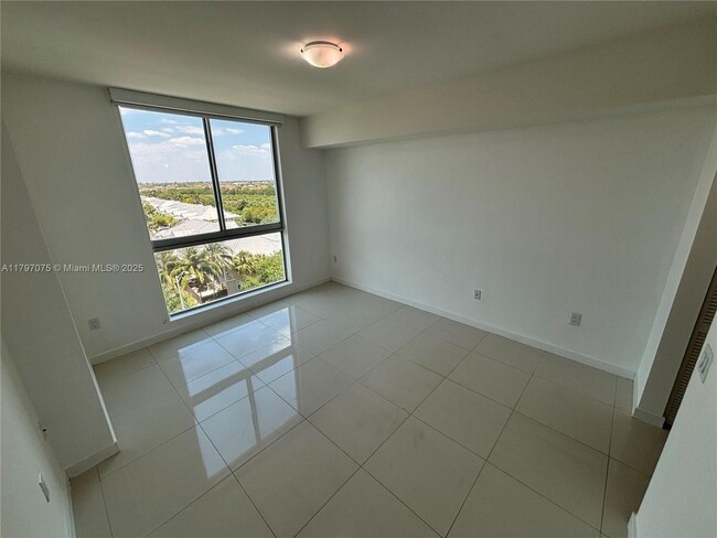 Foto del edificio - 7661 NW 107th Ave