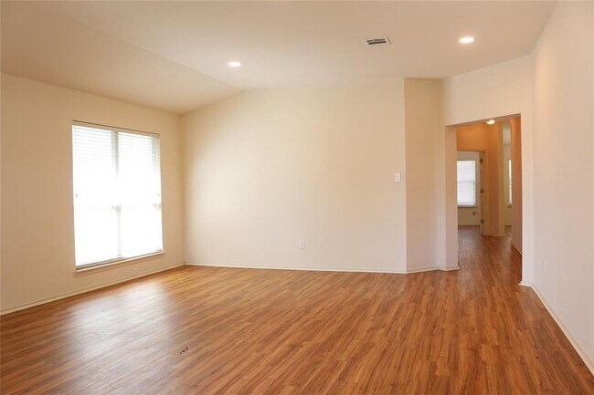 Foto del edificio - 1811 W Pflugerville Pkwy
