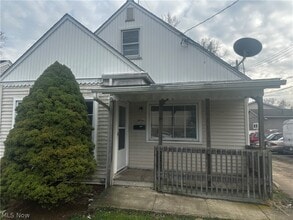 Building Photo - 1234 Sackett Ave