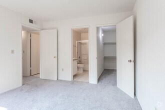 2BR, 2BA - 911SF - The Arbors