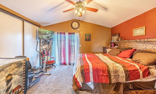 Foto del edificio - 4048 Belleshire Way