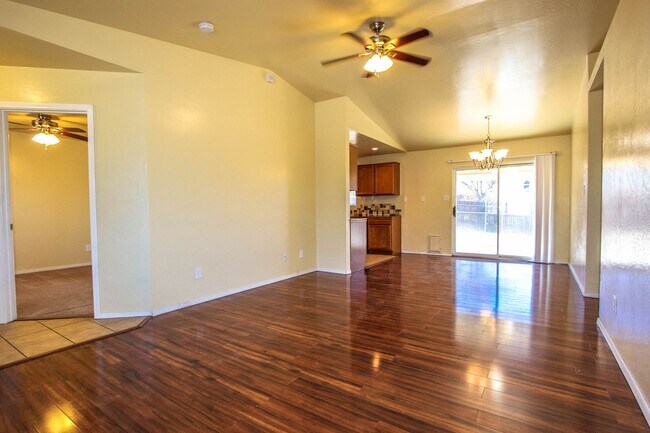 Building Photo - Prescott Valley Four Bedroom Home