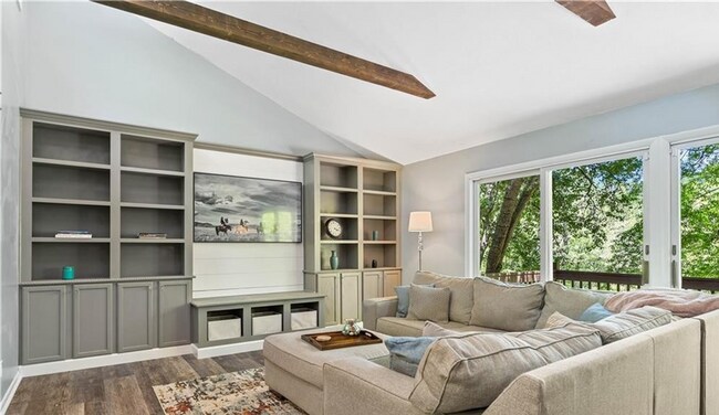 Building Photo - Large Private Lot with 3BR home in Concord!