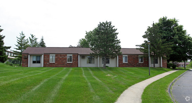 Foto del edificio - Vandalia Village Apartments