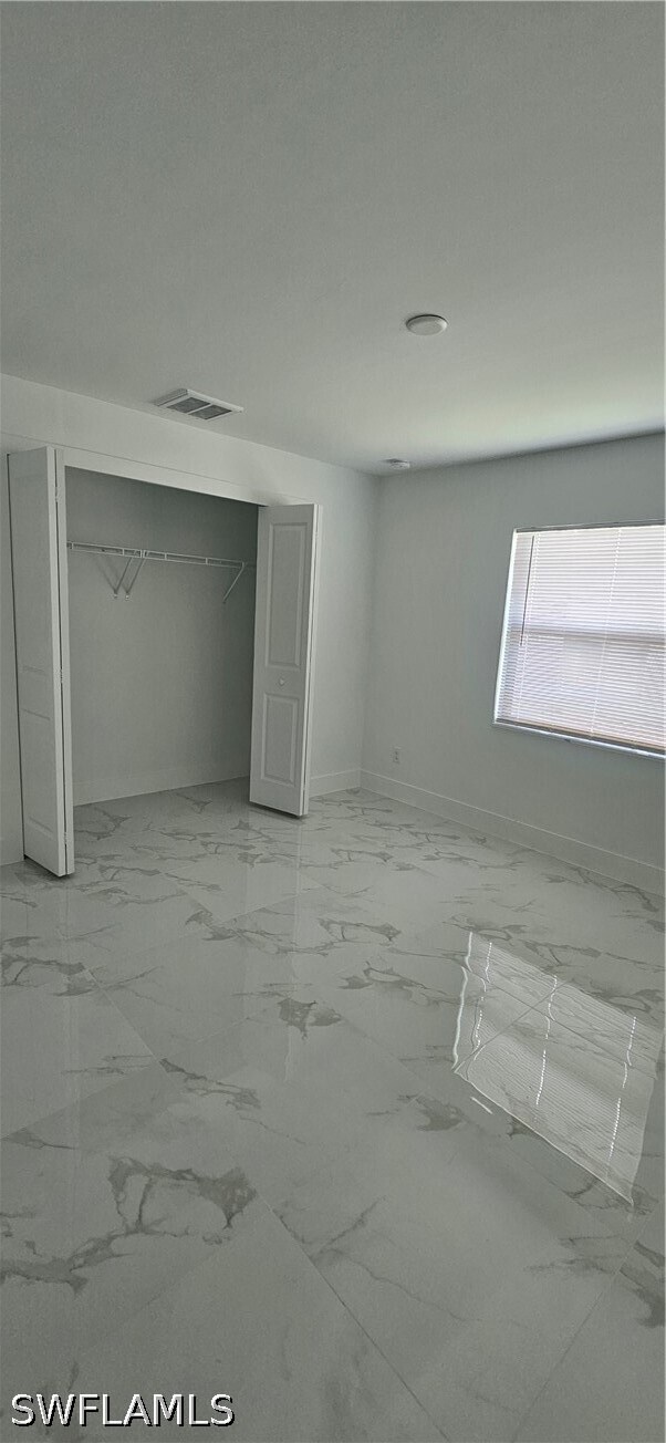 Foto del edificio - 4927 Leonard Blvd S
