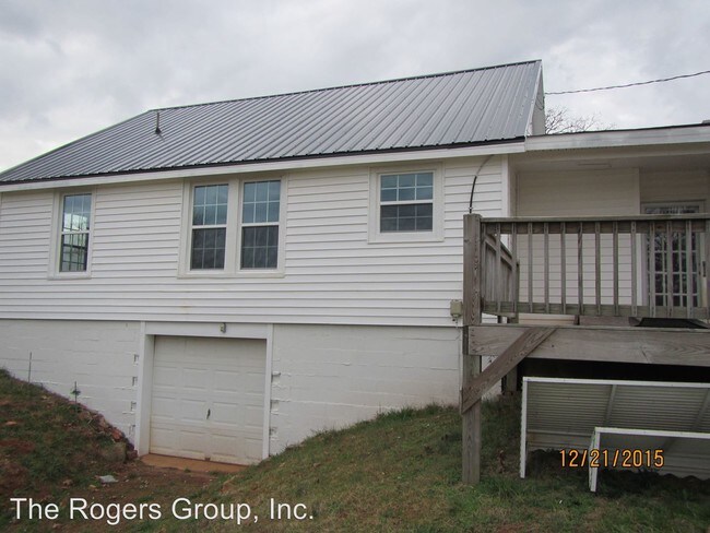 Building Photo - 3 br, 2 bath House - 2176 Leonard Rd