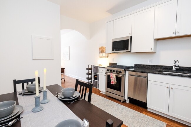 Studio B - Glendale Flats and 2396 Myrtle House