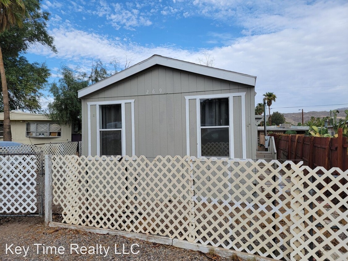 2 br, 1 bath House 269 Meander House Rental in Bullhead City, AZ