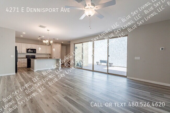 Foto del edificio - 4271 E Dennisport Ave