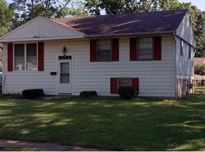 Building Photo - 576 Fairholme Rd