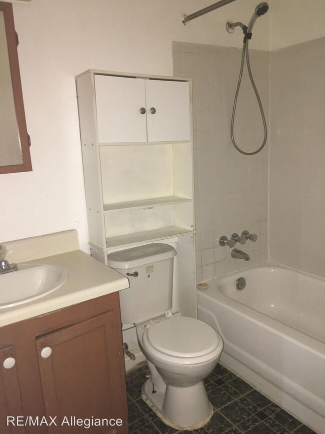 Building Photo - 3 br, 3 bath House - 240 THALIA TRACE DRIVE