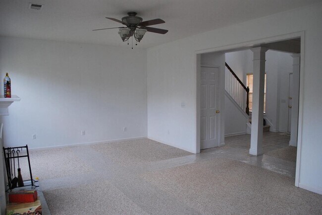 Foto del edificio - 3285 Keithshire Way