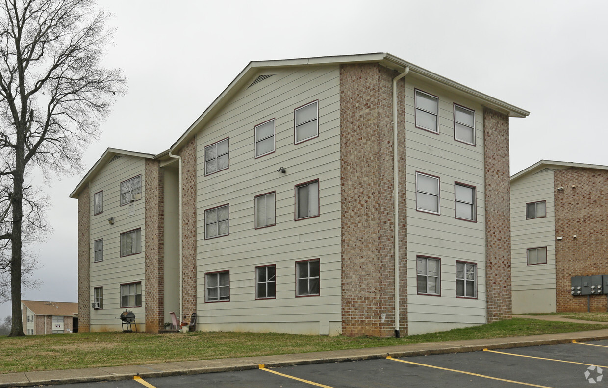 Building Photo - Bayberry Apartments