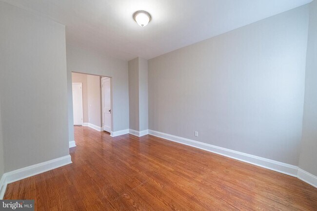 Building Photo - 4638 Walther Ave