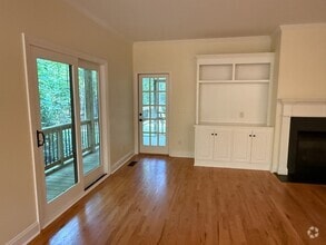 Building Photo - 1412 Hillcrest Dr