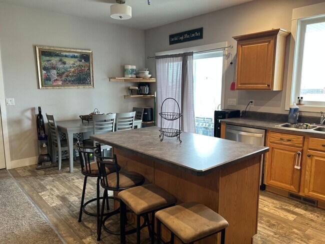 Foto del edificio - Enjoy space & countryside with this 3 bed ...