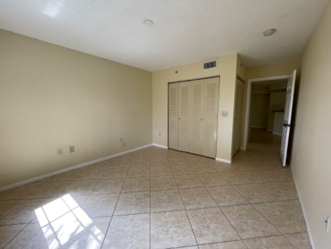 Building Photo - 3613 NW Mediterranean Ln