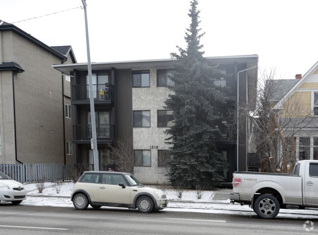 Building Photo - Mainstreet Sunalta Apartments