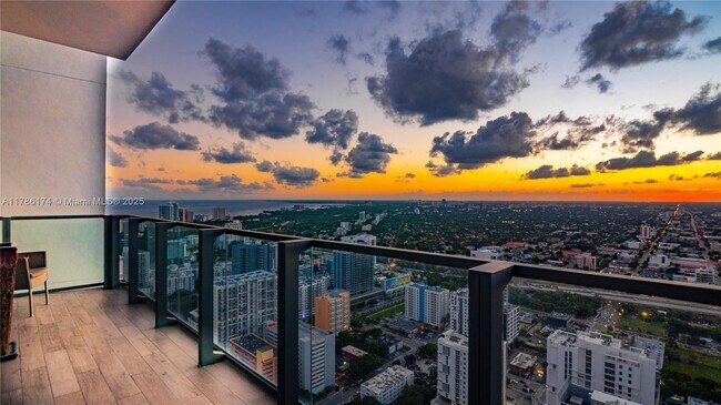 Foto del edificio - 88 SW 7th St