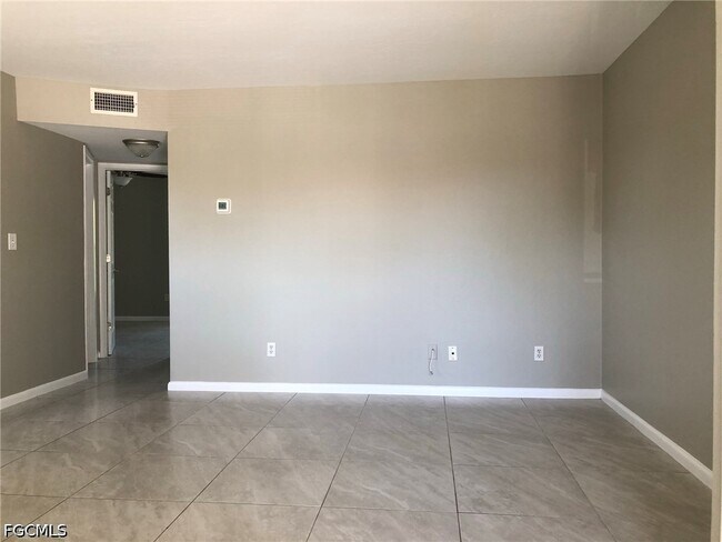 Foto del edificio - 4781 Orange Grove Blvd