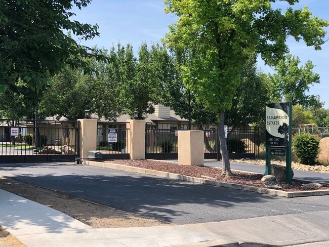 Foto del edificio - 2348 Pinedale Ave