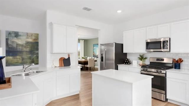 Building Photo - 1600 Gentle Night Dr